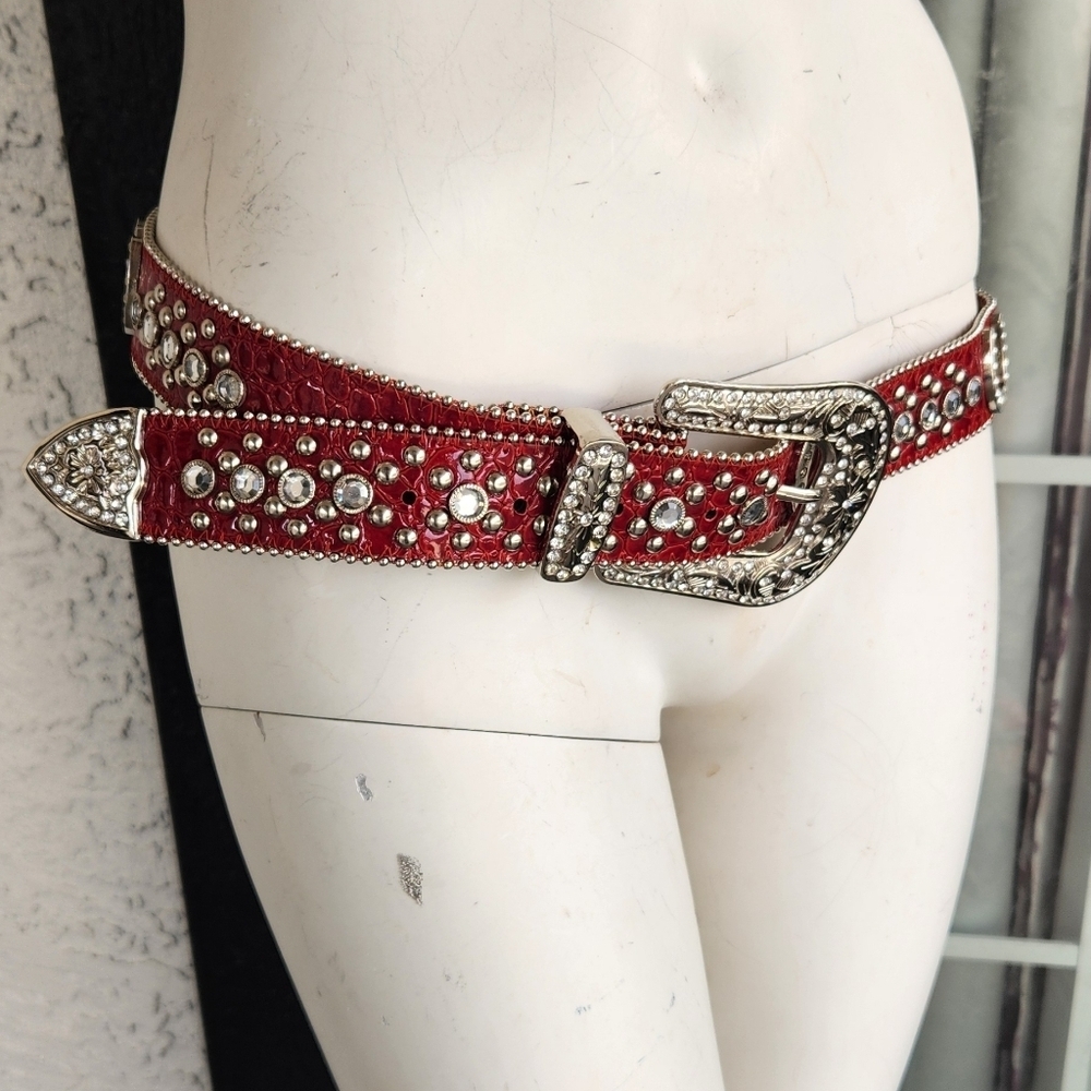 Red Rhinestone Western Buckle Belt - Women’s Fashion Accessory